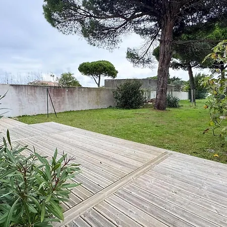 Villa Jolie De Plain-pied Avec Jardin Et Parking La Couarde-sur-Mer