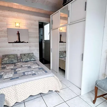 Jolie De Plain-pied Avec Jardin Et Parking לה קווארד-סור-מר